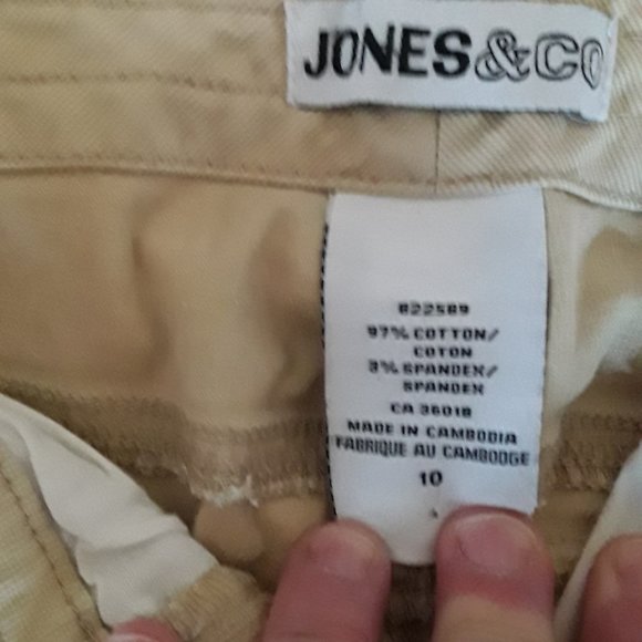 Capris pant - Picture 2 of 3